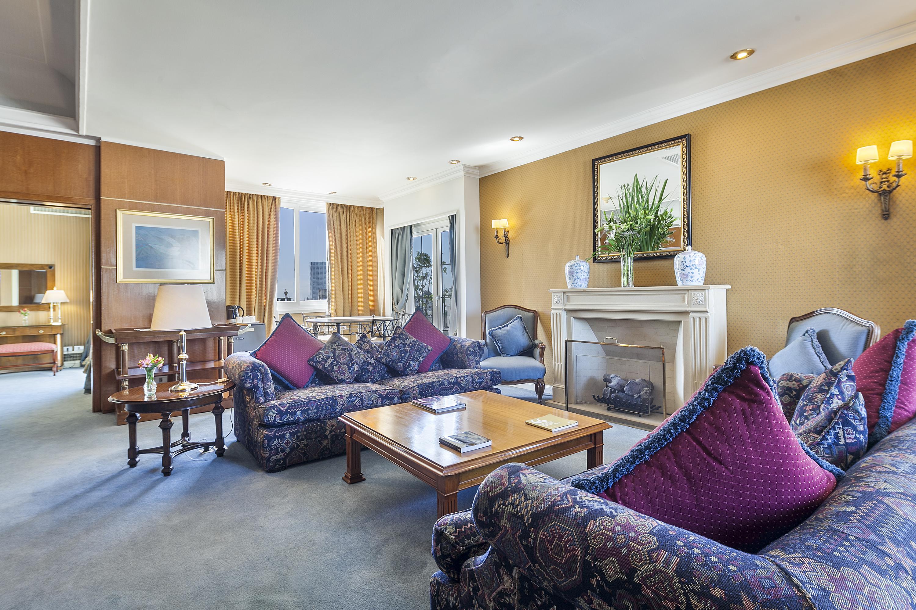 Claridge Hotel Buenos Aires Eksteriør billede Suite at the Hotel de Crillon