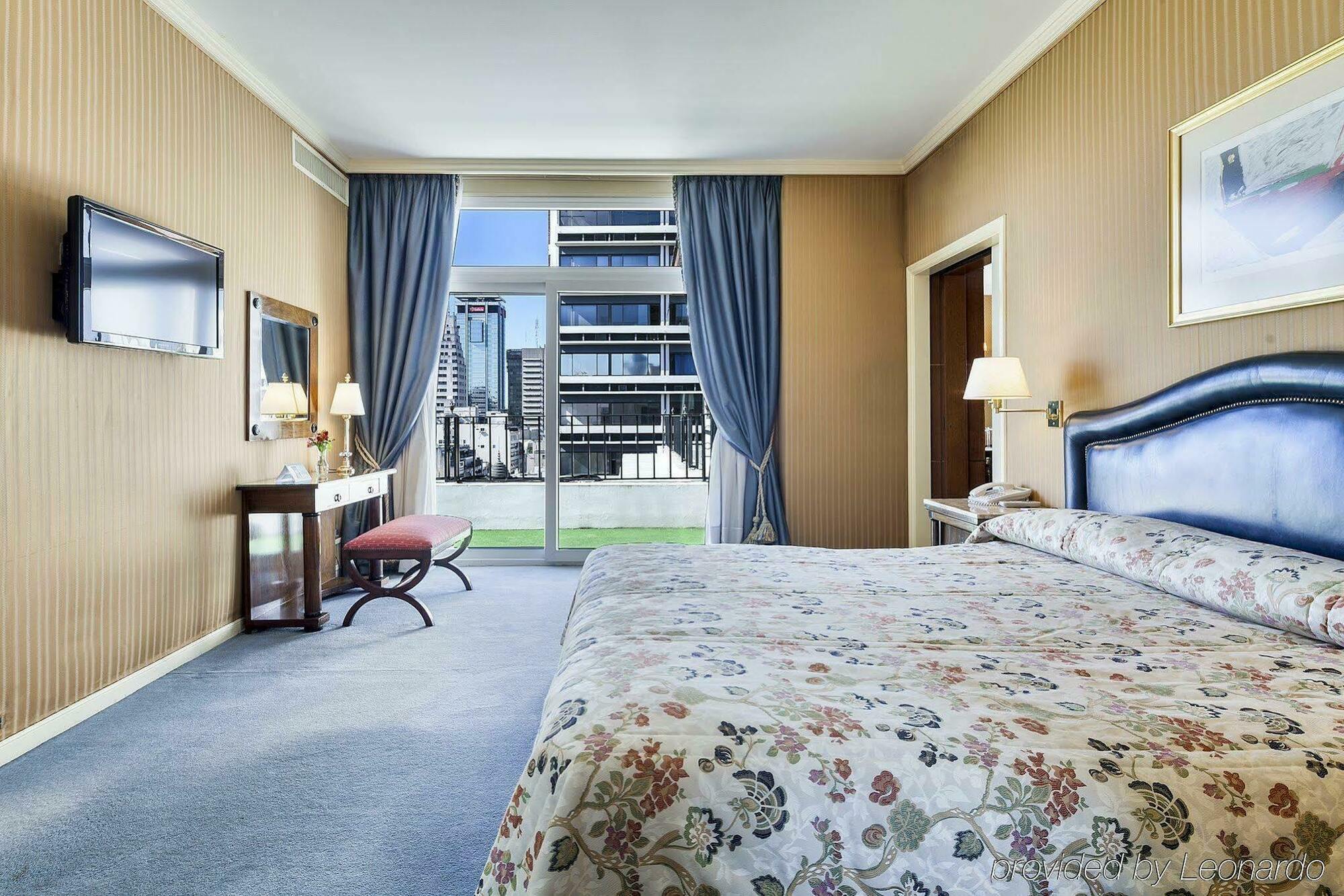 Claridge Hotel Buenos Aires Eksteriør billede A room at the hotel
